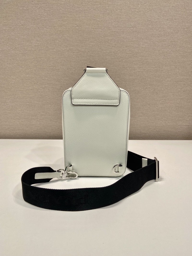 Pra*a waist chest packs